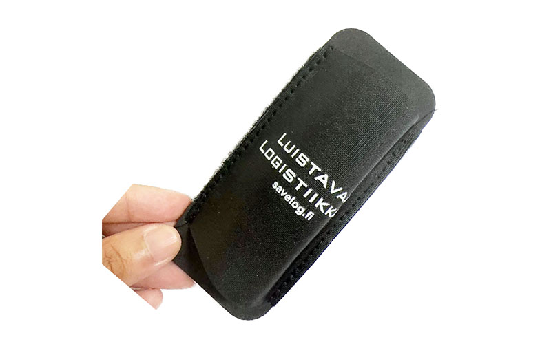 Stahovací pásky na suchý zip na lyže