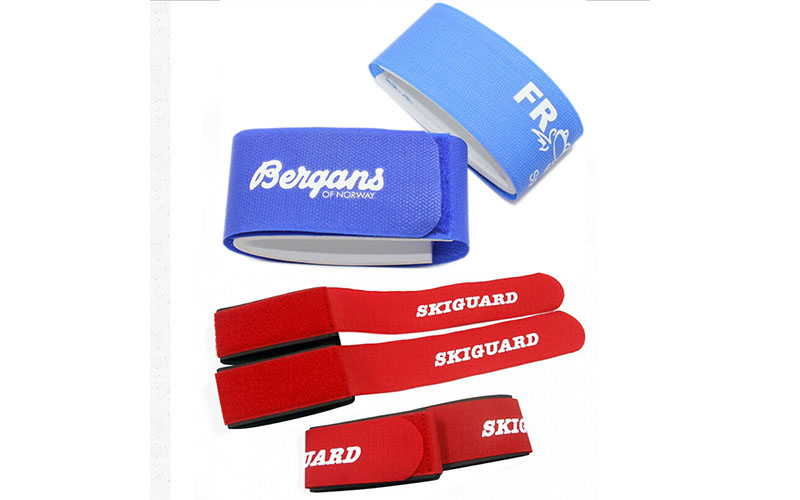 magické pásky Ski Straps s logem