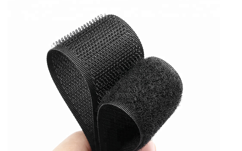 Velcro háčky a smyčky